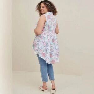 Torrid | Babydoll Poplin Button-Front Shirt Size 2X